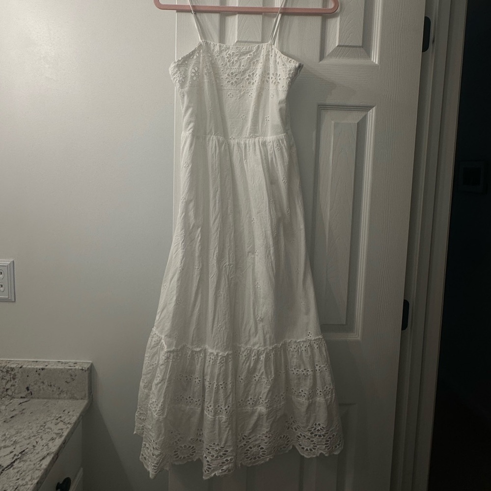 White islet spaghetti strap dress